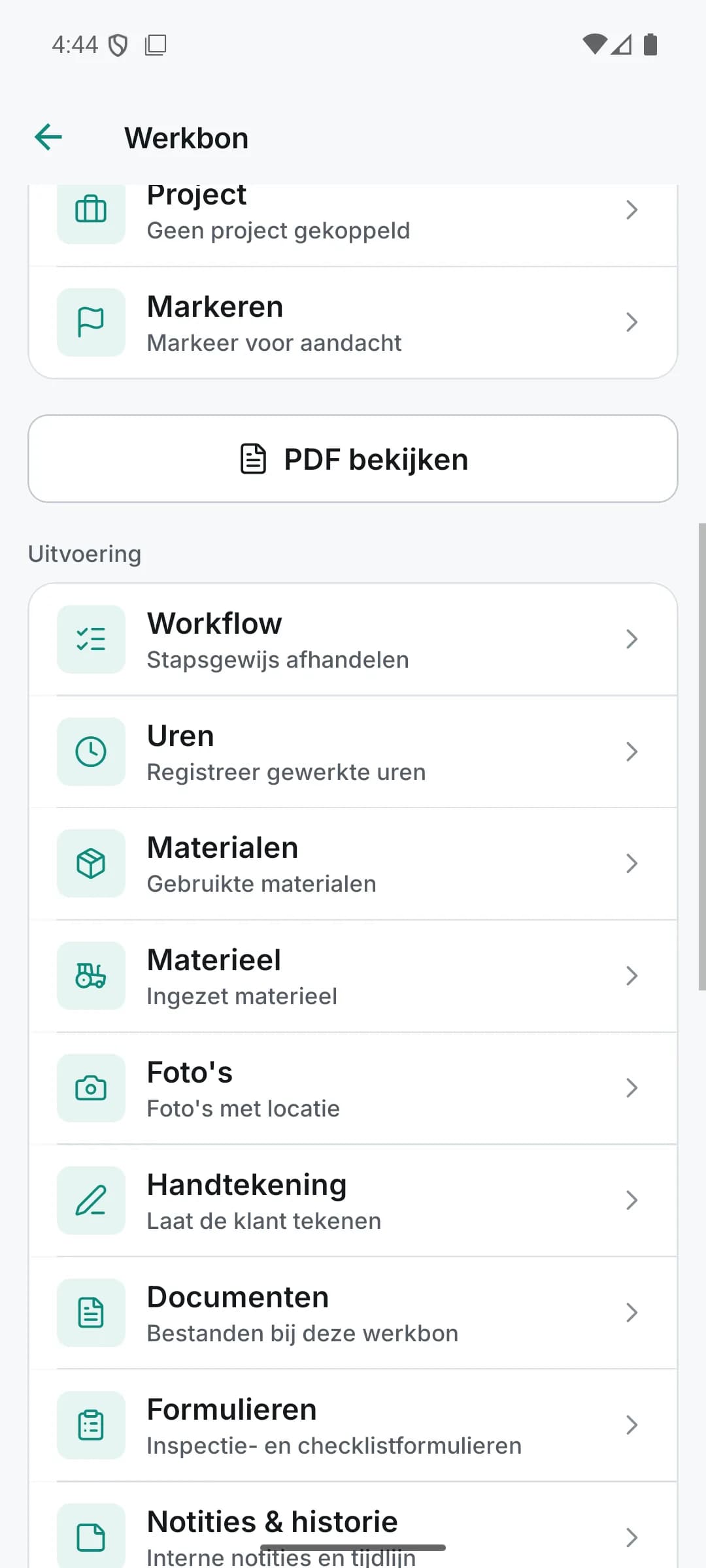Werkbon in de app met workflow, uren, materieel, foto's, handtekening en formulieren